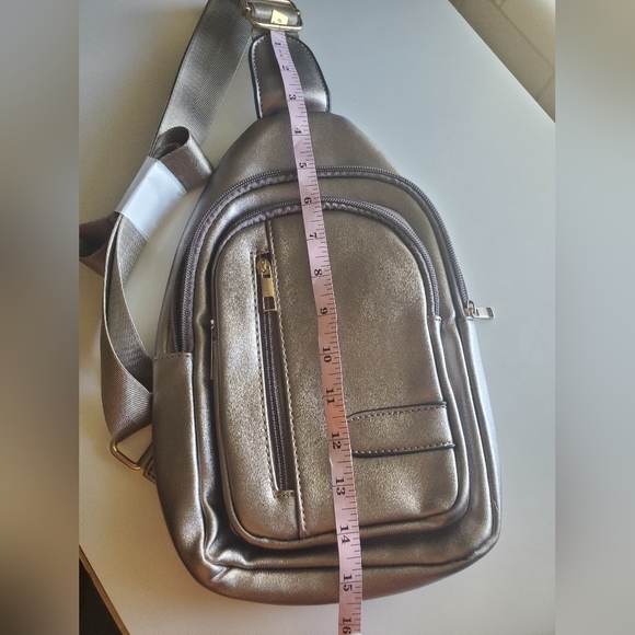 Metallic Sling Bag - Picture 5 of 6